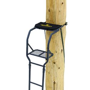 Classic Ladder Hunting Stand