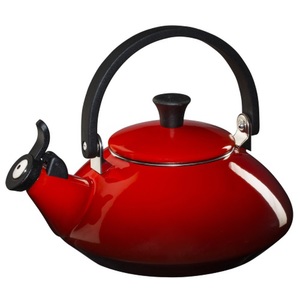 1.6 Qt Enamel-on-Steel Zen Kettle Cherry