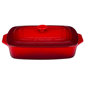 3.5 Qt. Covered Rectangular Casserole Cherry