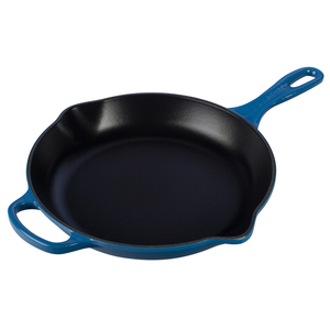 9" Signature Cast Iron Skillet Marseille